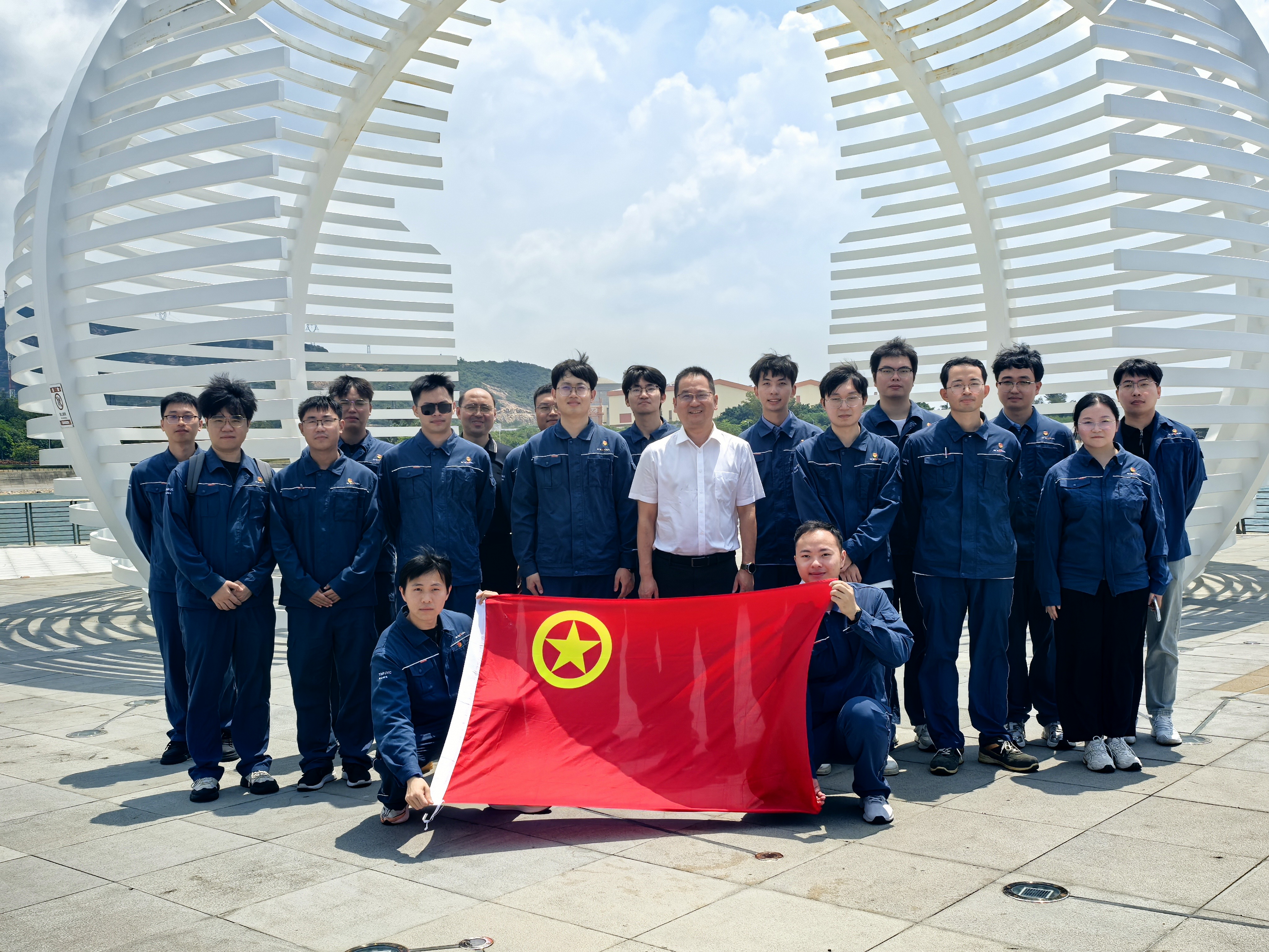 20260612寻根溯源守初心 薪火相传担使命——公司团委组织开展“大亚湾寻根之旅”主题团日活动（01）.jpg
